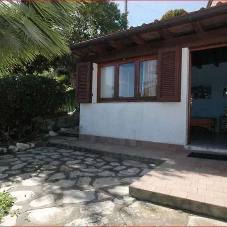 Casa Lo Scoglietto *